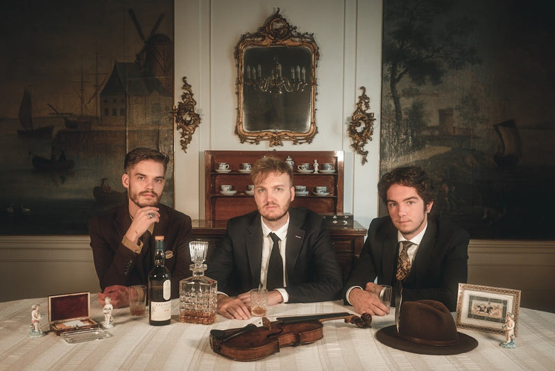 Deze Zaterdag - No String Attached Jazz trio bij Da Capo