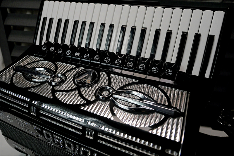 Piano V Grand Luxe) (Occ.)