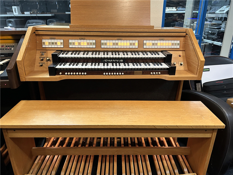 Opus 910 dubbelklaviers orgel